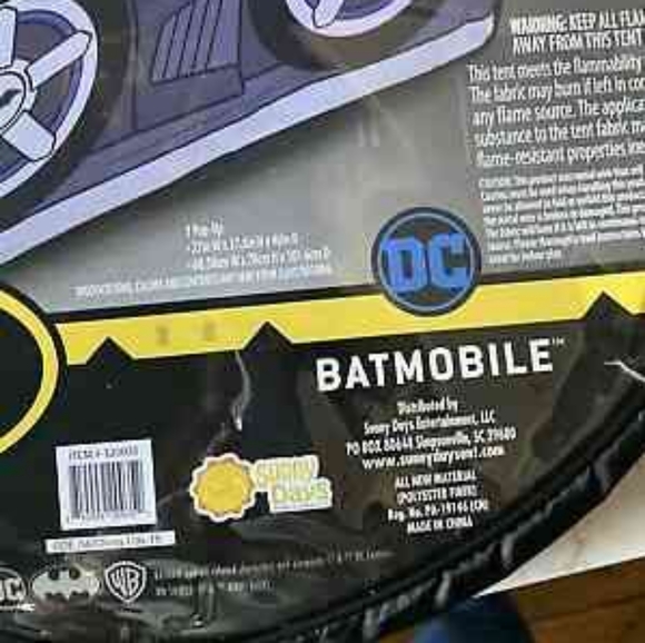DC Comics Batmobile Pop up Tent Soft 3d Design Toy Batman Hideaway - Picture 7 of 15